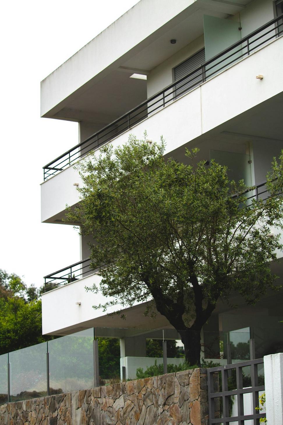 Lakeshore Residence